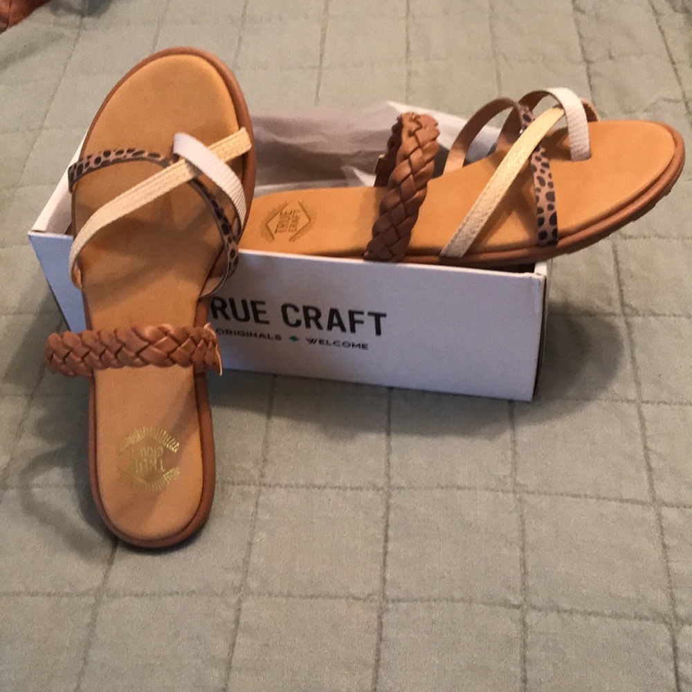 Sandals, Size 9, Truecraft from Belk, New in box - Picture 4 of 8